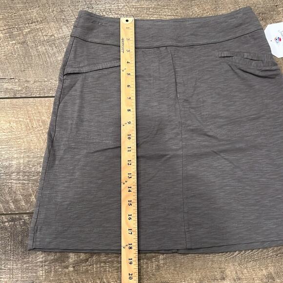 NWT Sherpa Adventure Gear Women's Tendi Skirt Monsoon Gray Size S - Picture 5 of 8